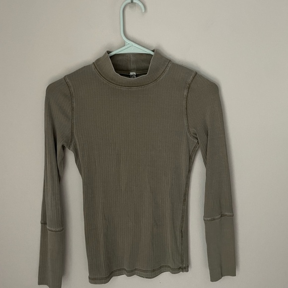 Free People Olive Ribbed Top Size XS - Picture 1 of 8
